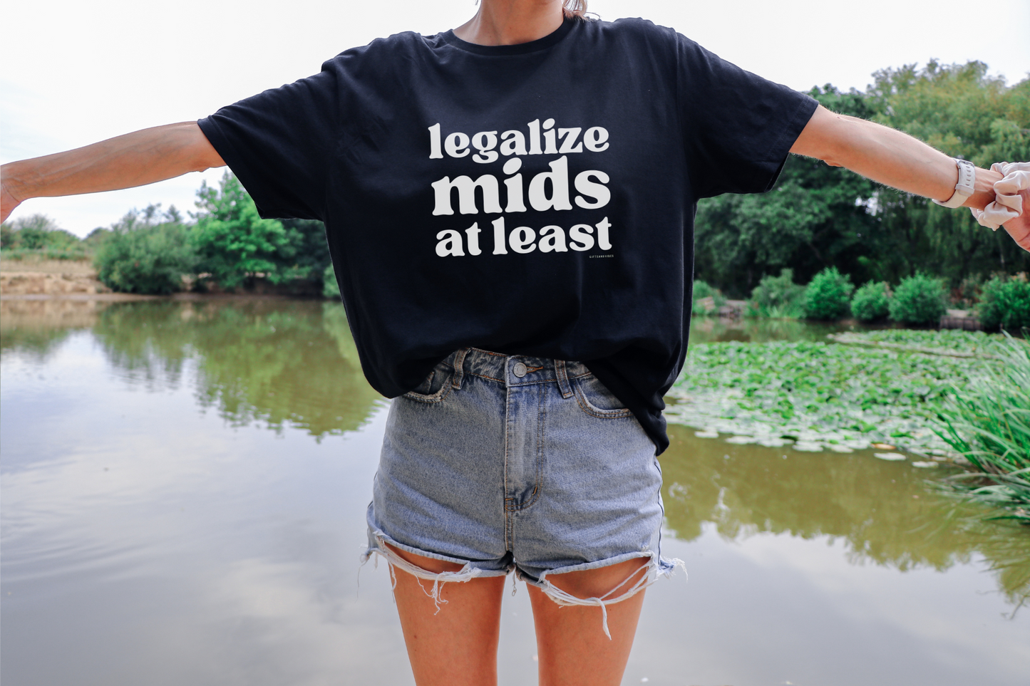 Legalize Mids At Least - T Shirt